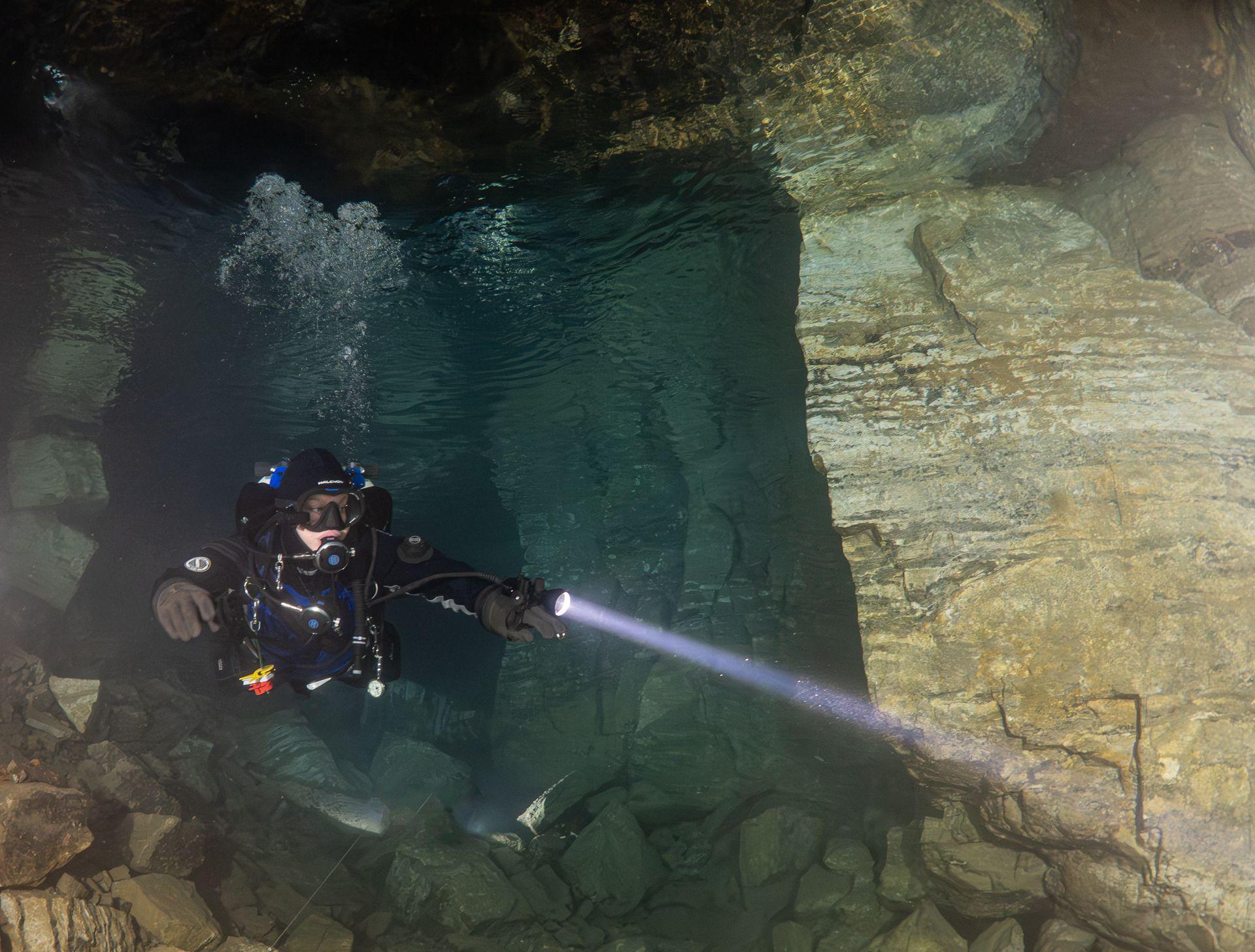 joanna wyrebek diving holme bank mine